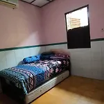Mutiara Santri Homestay Syariah - 4 Bedrooms